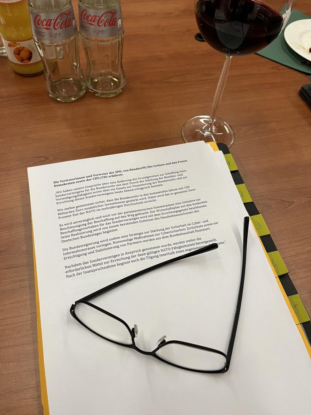 Click image for larger version

Name:	FT9Sb0_X0AQTOAJ?format=jpg&amp;name=large.jpg
Views:	1198
Size:	178,4 KB
ID:	1078047