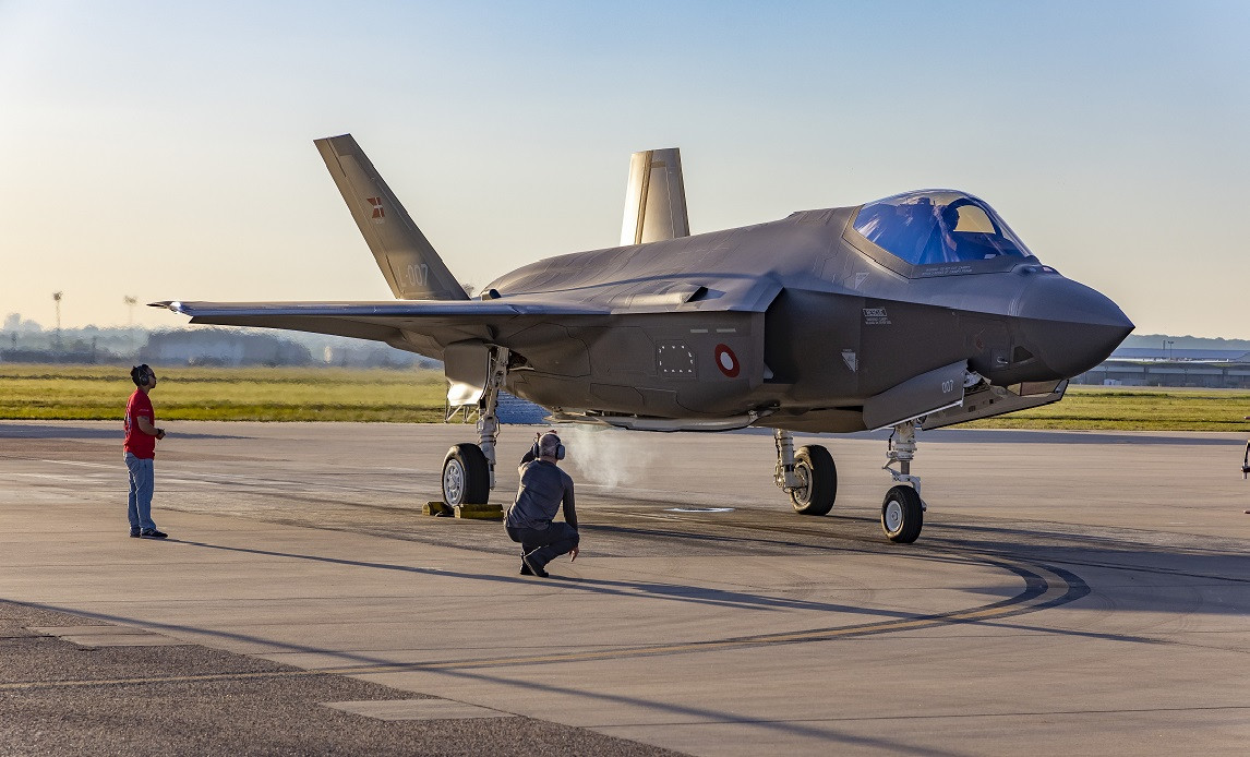 Click image for larger version

Name:	-f-35-010523-3-2023-artikel.jpg
Views:	657
Size:	211,3 KB
ID:	1104124