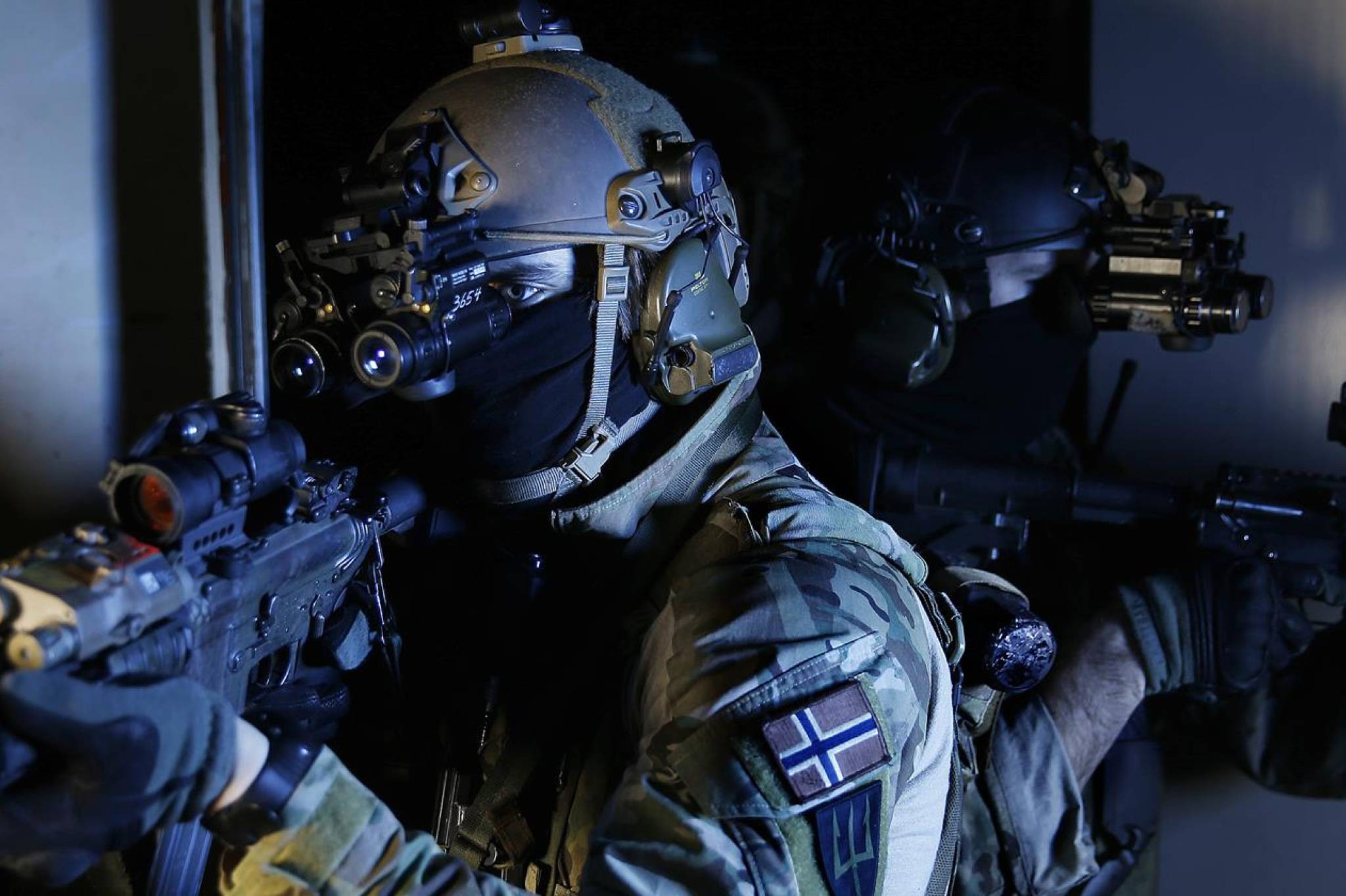 Click image for larger version

Name:	FS_karusell_01_16.jpg
Views:	739
Size:	389,4 KB
ID:	1125034