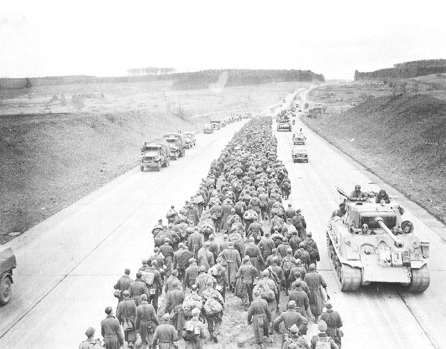 Click image for larger version

Name:	usarmy.jpg
Views:	152
Size:	94,6 KB
ID:	1149940