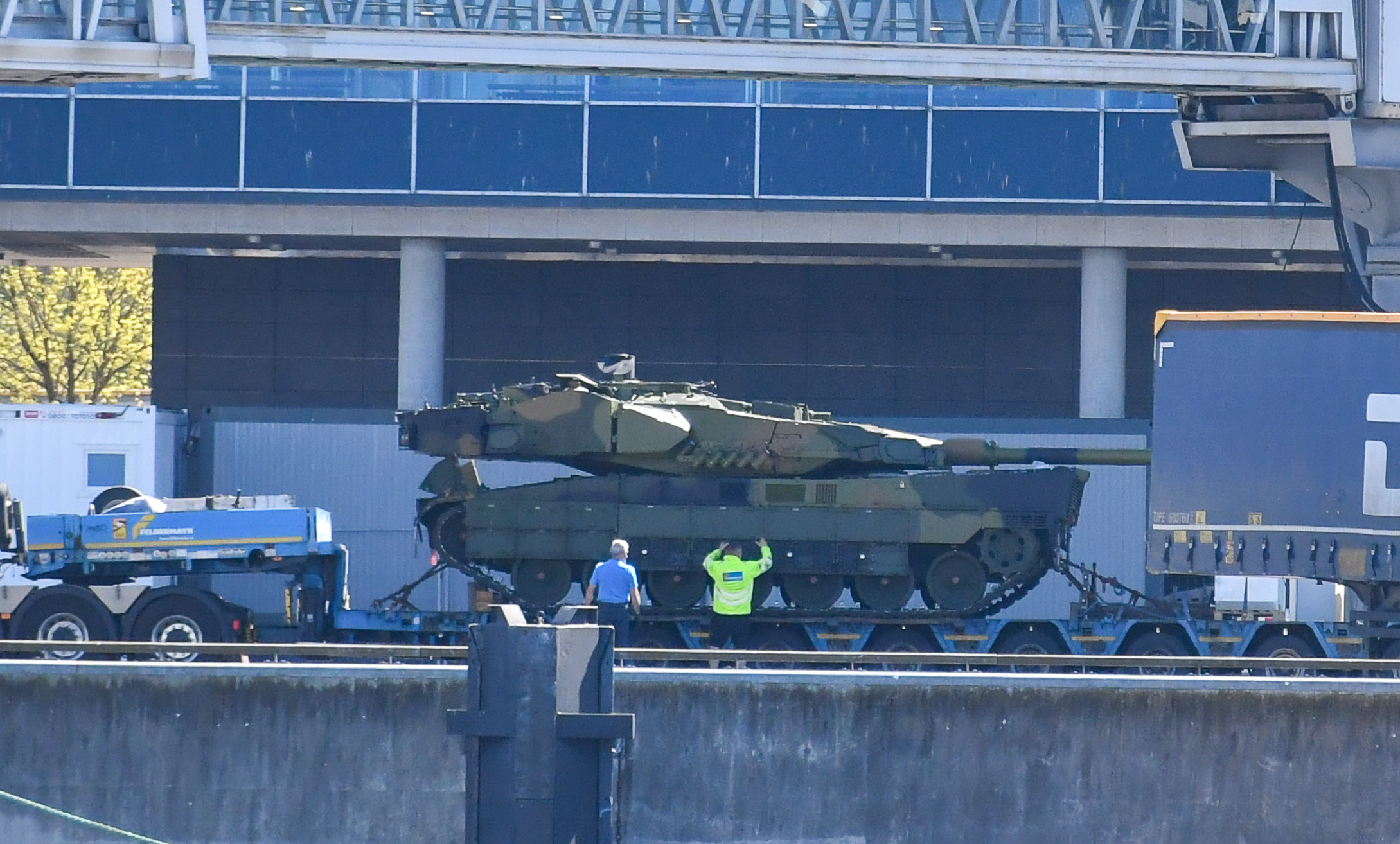 Click image for larger version

Name:	5TPMPVRIFNDQ5KUCAOAV527ZWM.jpg
Views:	418
Size:	714,1 KB
ID:	1164110